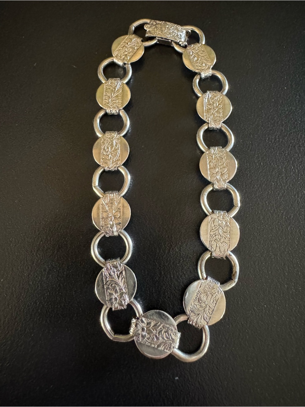 Engraved Floral Disc Link Bracelet 7”
